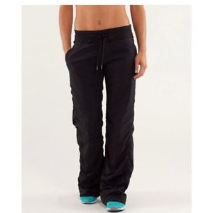 Lululemon pristine Studio black pants